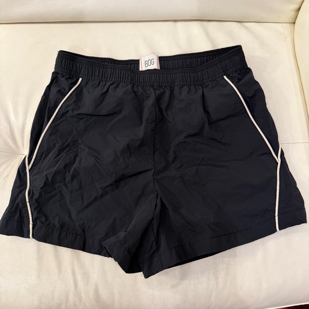 BDG Black Nylon Shorts Women’s Medium Athleisure Minimalist Urban Outfitters